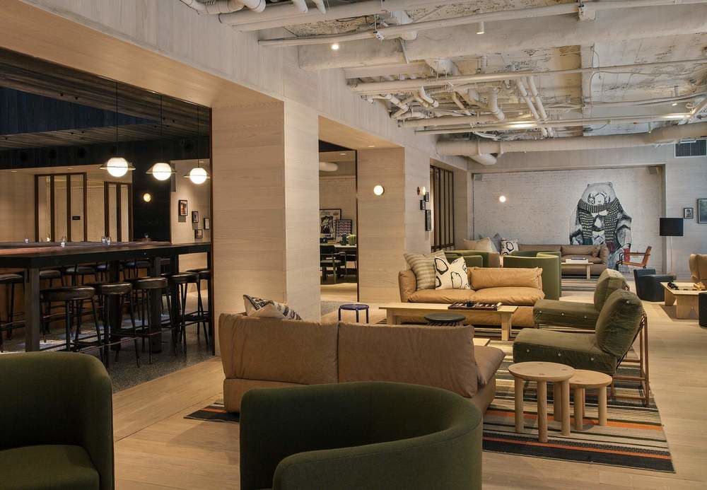 Hotel Bar