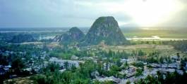 MARBLE MOUNTAINS IN DA NANG