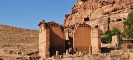 Qasr al Bint, Petra