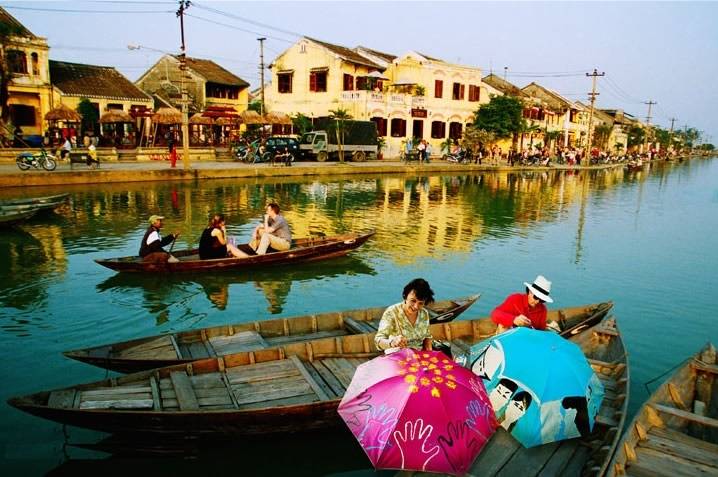 Tourist Central