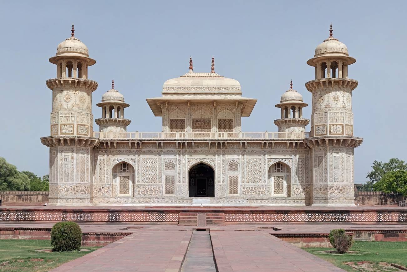 I'timād-Ud-Daulah
