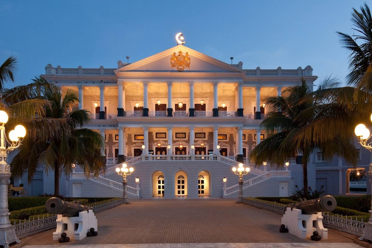 Romance of the Regal Kind