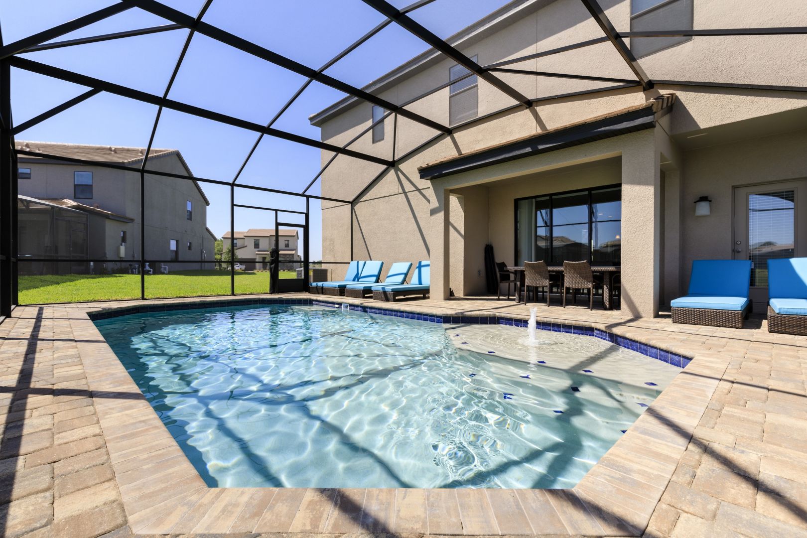 4 bedroom private pool villa in Florida