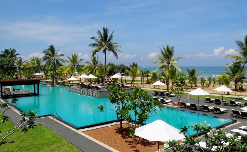 LAST MINUTE - 50% saving at the Centara Ceysands with room upgrade and spa treatment!