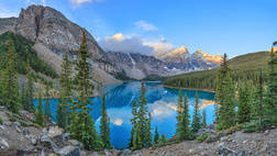 Discover Lake Louise & Moraine Lake Tour
