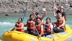 WHITE WATER RAFTING TOUR