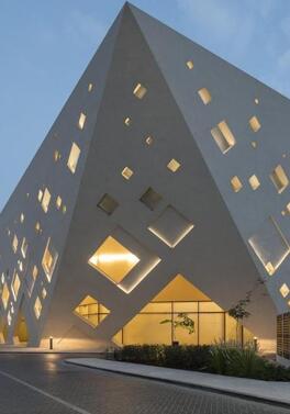 SAVE 45% Dublin! on this Omani coastal stay at Kempinski Hotel Muscat!