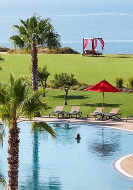 Cliffside Algarve Escape: 7 Nights at Cascade Wellness Resort!