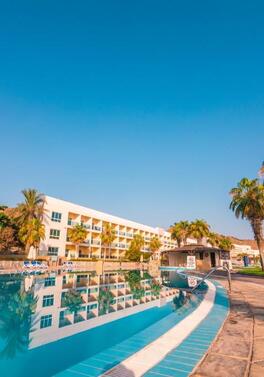 Dublin offer! All Inclusive and Arabian Sea Views at the Radisson Blu Resort, Fujairah!