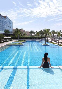 Fairmont Bab Al Bahr! Beach resort with a stunning setting on Abu Dhabi Creek!