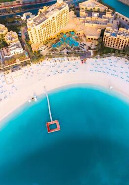 Pre Christmas Family Offer! Save 20% on this Bay Club Sea View Room!