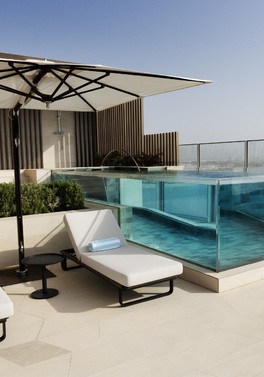 Swim in the sky at the luxury Sky Pool Villa at Atlantis The Royal! -BUSINESS CLASS LUXURY