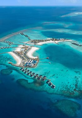 Treat yourself this Christmas at Centara Grand Lagoon, Maldives!