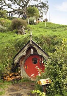 Lord Of The Rings Tour - From Auckland to Queenstown