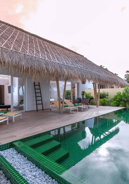 Luxury option - Feb half term 2 bedroom Family Beach Villa with pool at the Emerald Maldives!