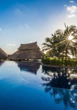 Sun Kissed Luxury in the Heart of Cancun!