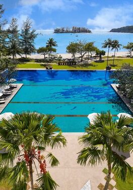 Luxury Christmas Escape: Kuala Lumpur, Langkawi & Borneo