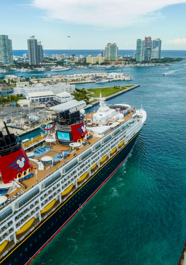 Get a taste of the ocean with a Disney Stay and Cruise!