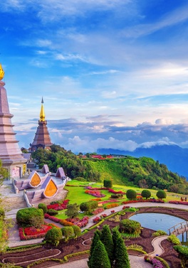 The buzz of Bangkok and the charm of Chiang Mai