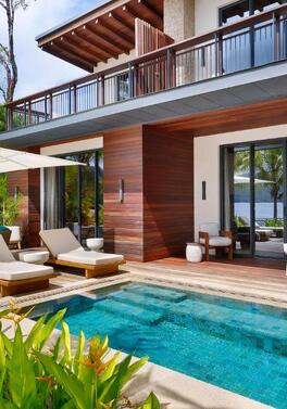 Luxury suite suite with plunge pool at the stylish Mango House in Seychelles