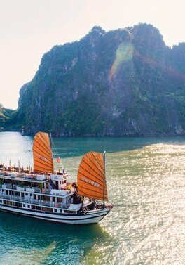 Bai Tho Victory Halong Bay Cruise 2D1N