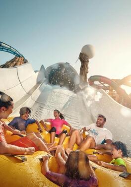 Family Summer! with daily theme park access!