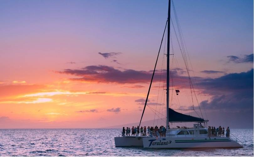 TERALANI SUNSET DINNER SAIL