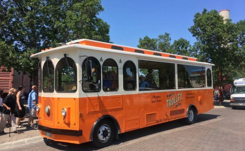 WINNIPEG TROLLEY TOUR