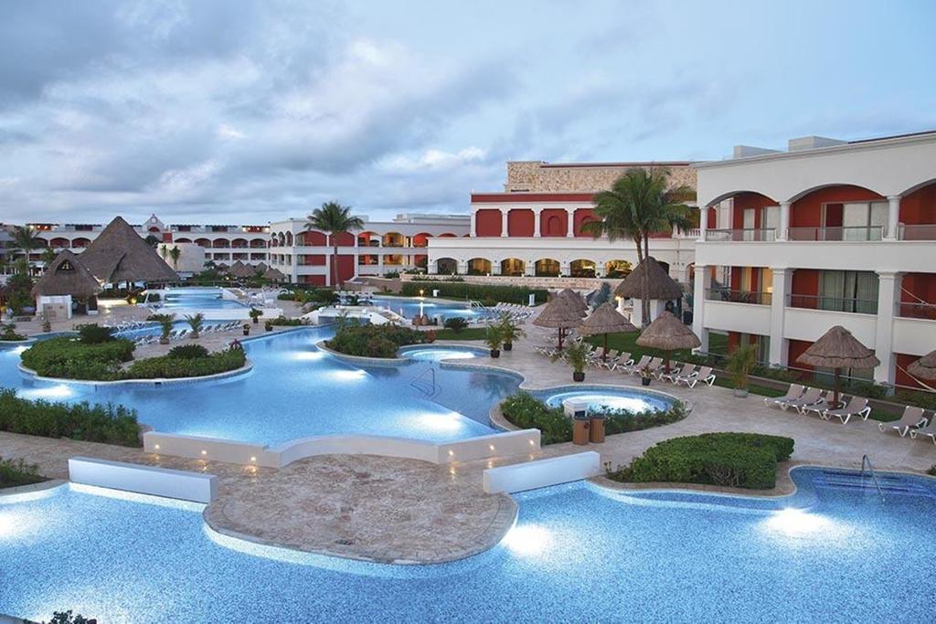Hard Rock Hotel in Riviera Maya - Pool