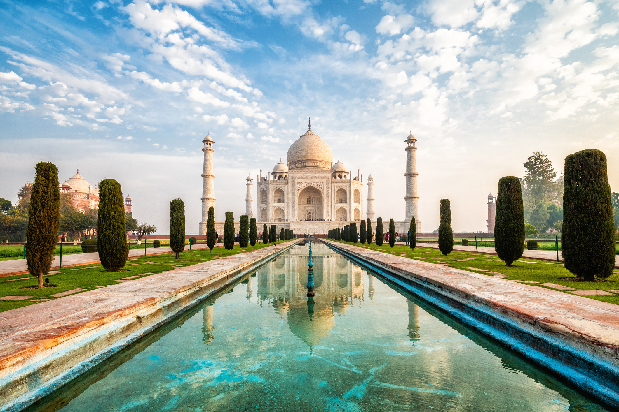 Discover the charm of India's Golden Triangle followed by a week in the Maldives!