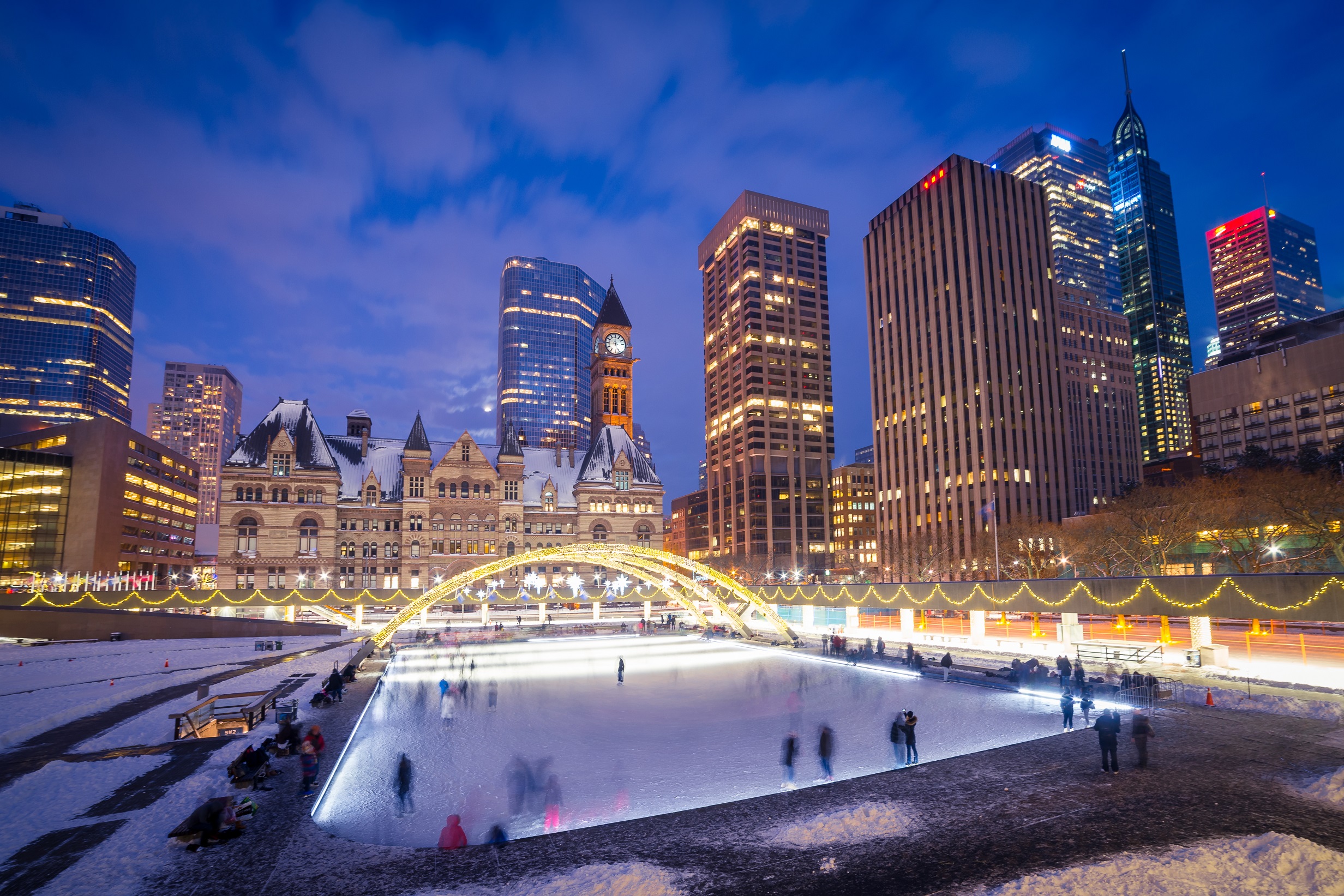 Pre-Christmas Montreal & Toronto!