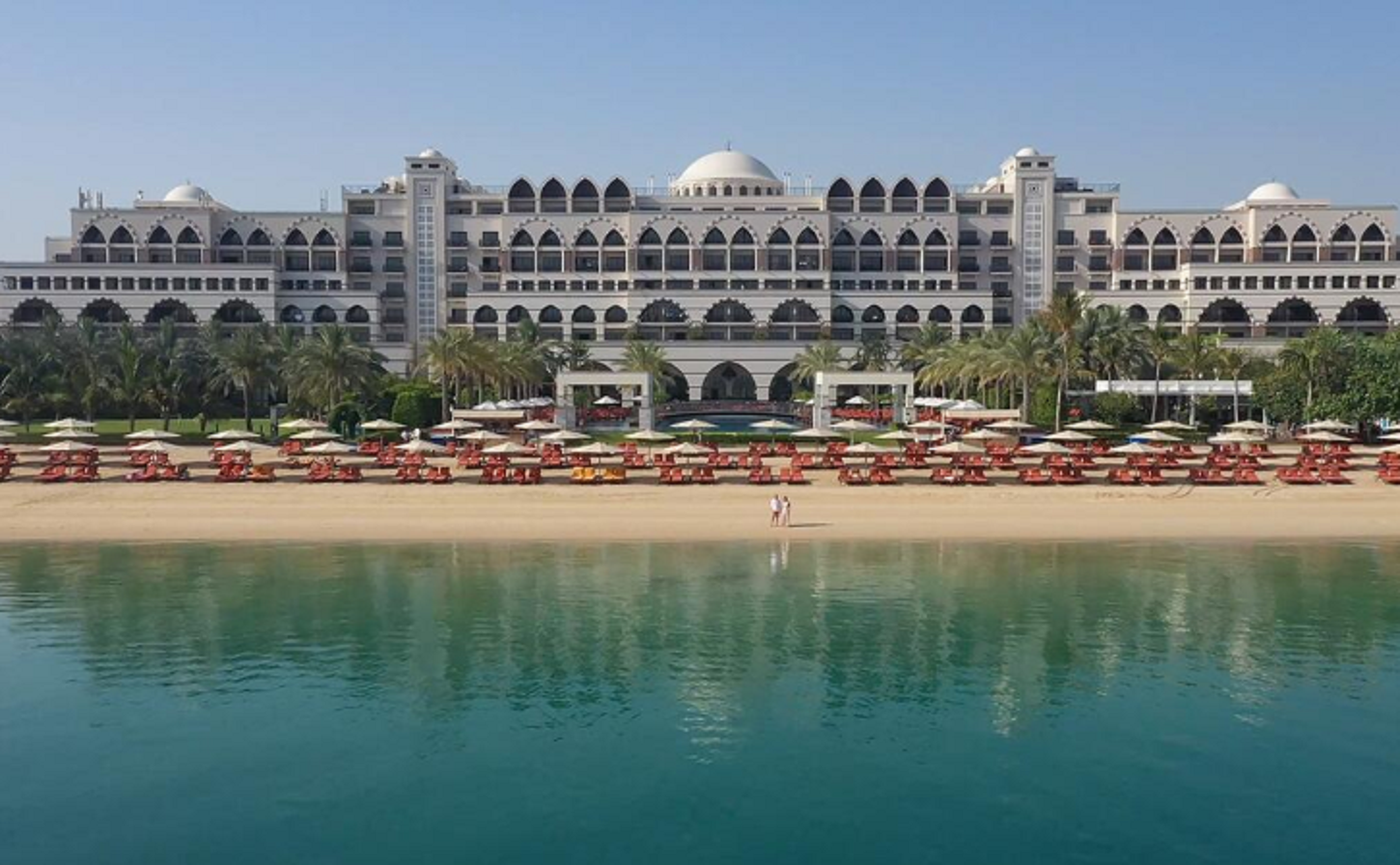 Last minute offer - stay in a Club Room at the Jumeirah Zabeel Saray!