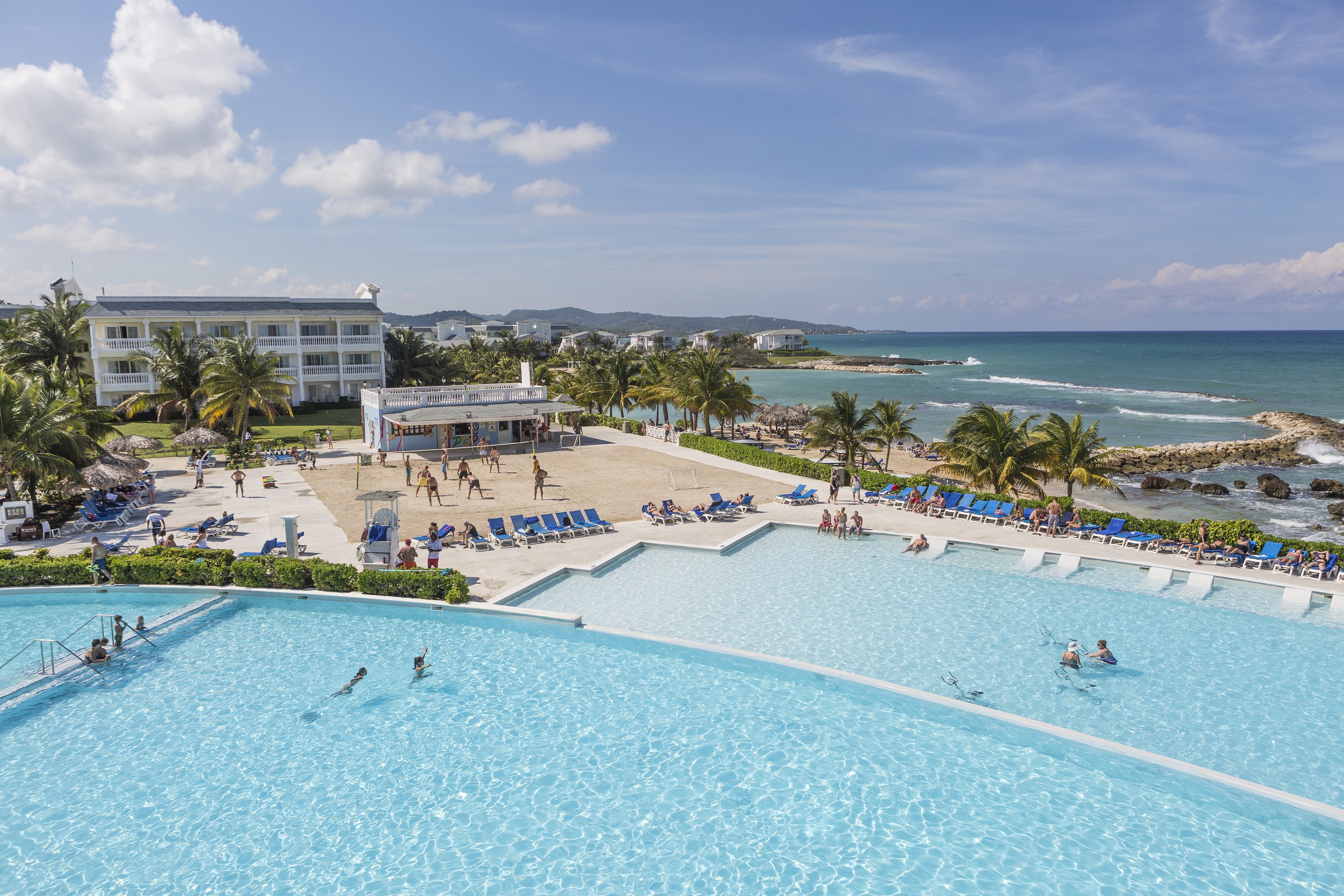 Easter family of 4 Jamaica and splash around in one of the largest pools in the Caribbean!