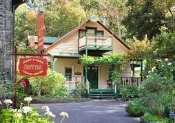 Mary Card's Coach House