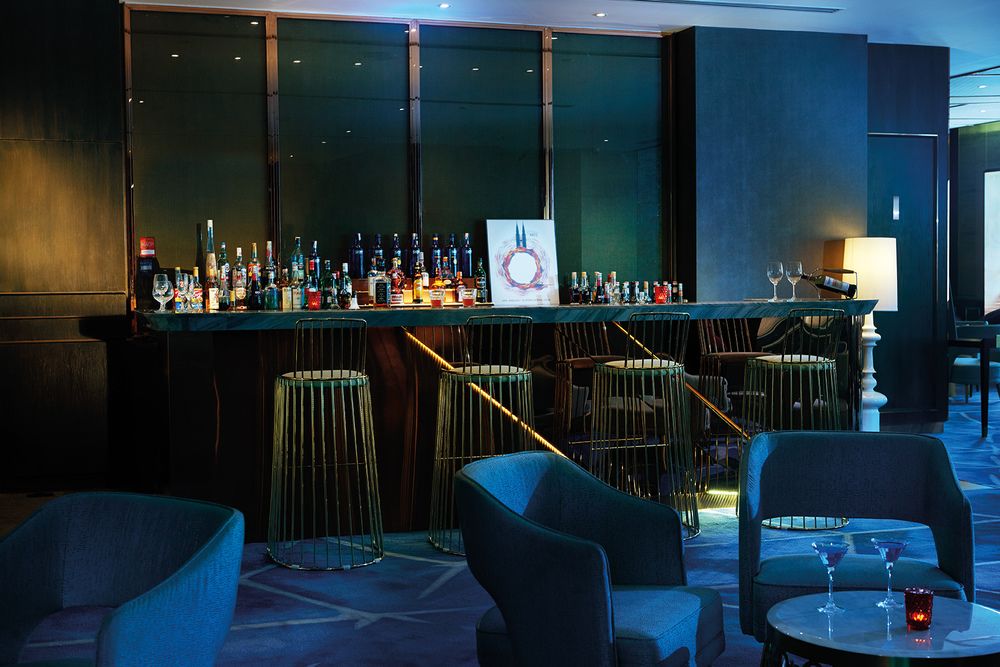 Hotel Bar