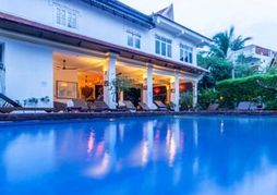 Golden Banana Boutique Hotel