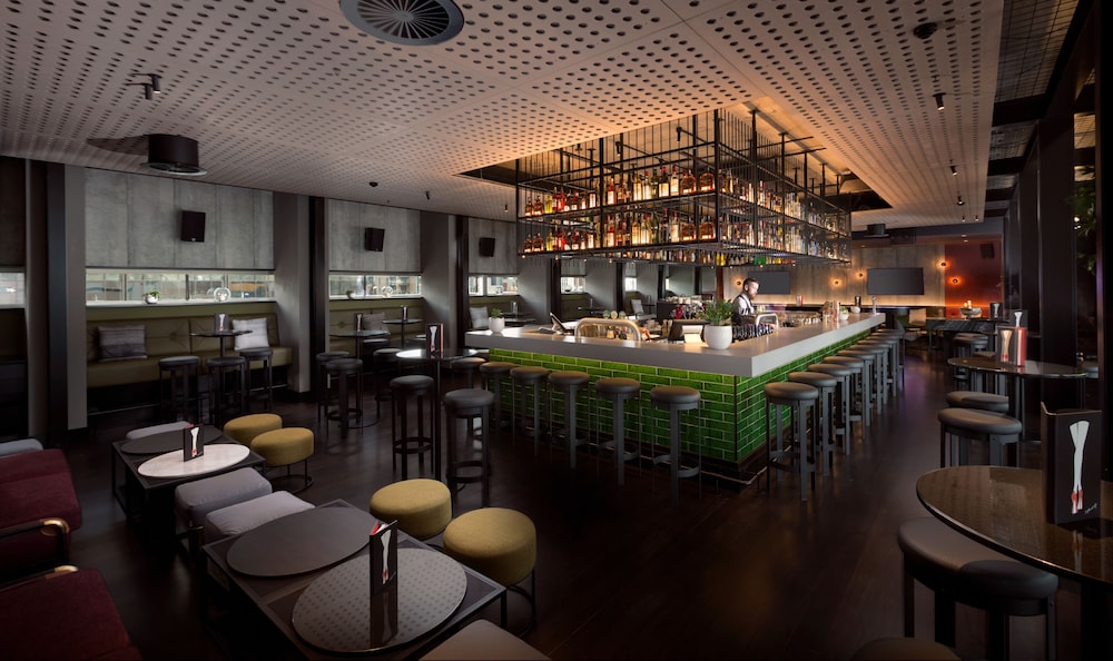 Hotel Bar