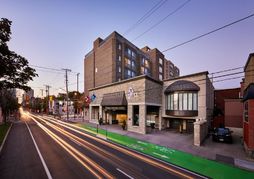 Best Western Plus Ottawa Downtown Suites