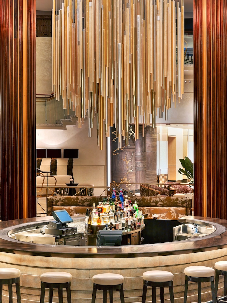Hotel Lounge