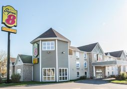 Super 8 by Wyndham Trois-Rivieres