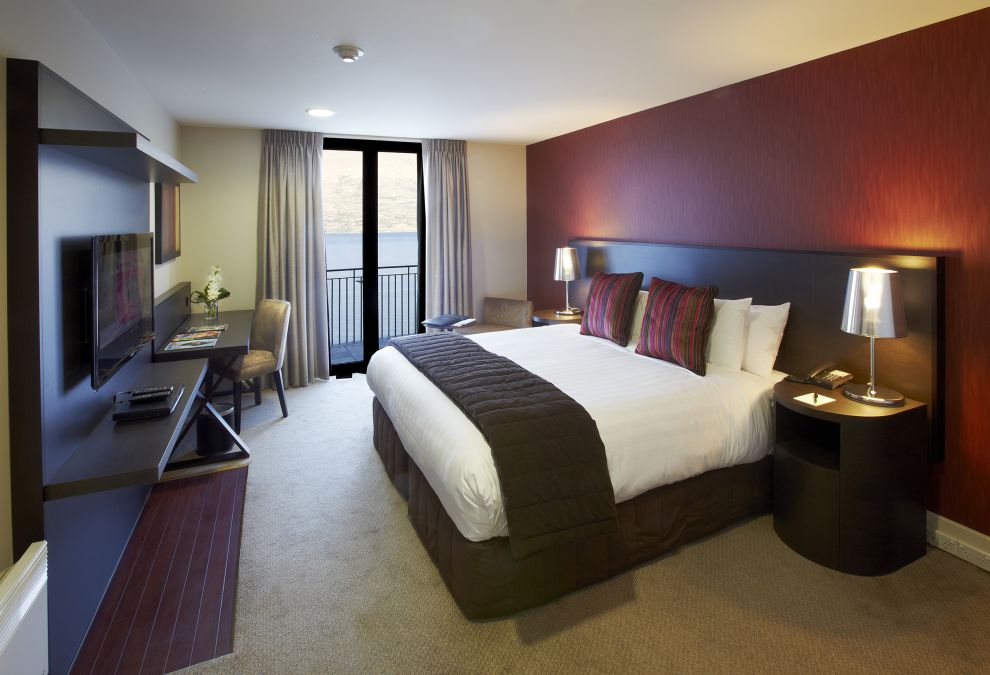 Lakeview Deluxe Room