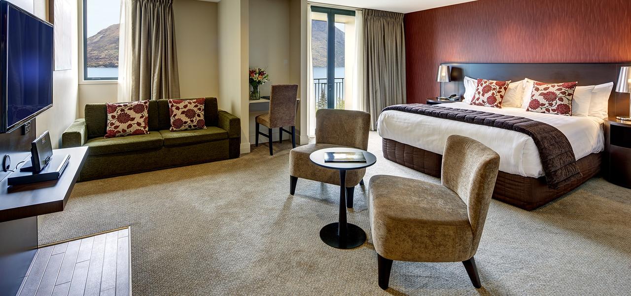 Lakeview Studio Suite