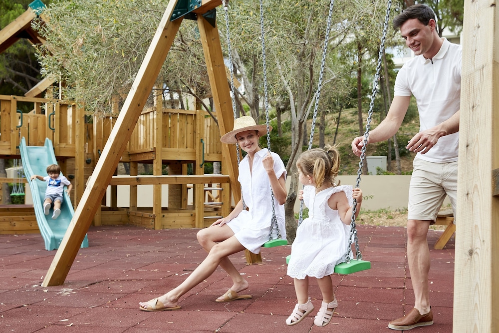 Children's play area - outdoor