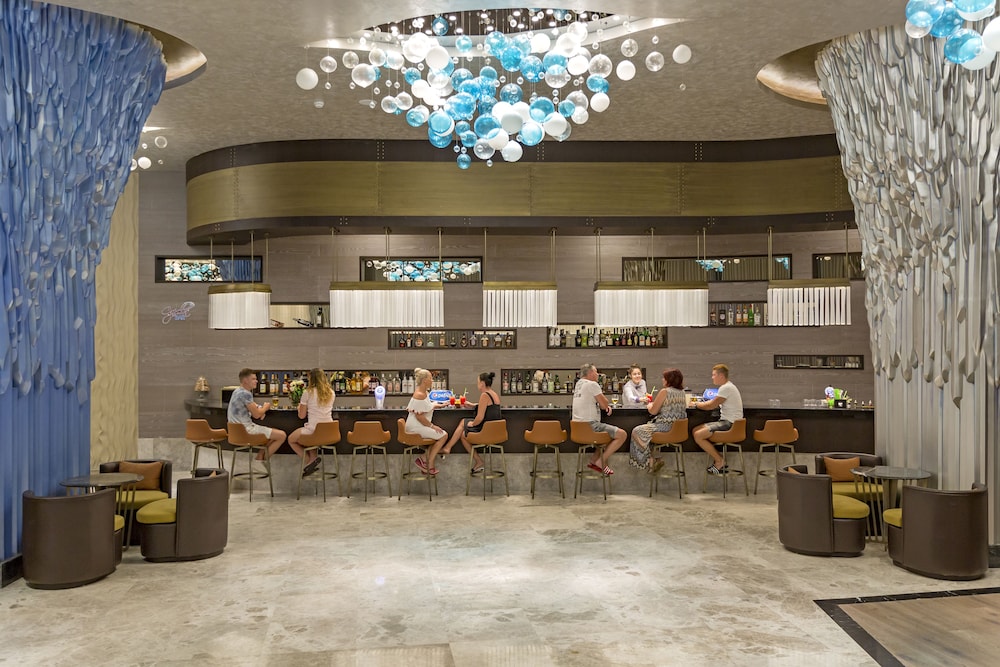 Hotel Bar