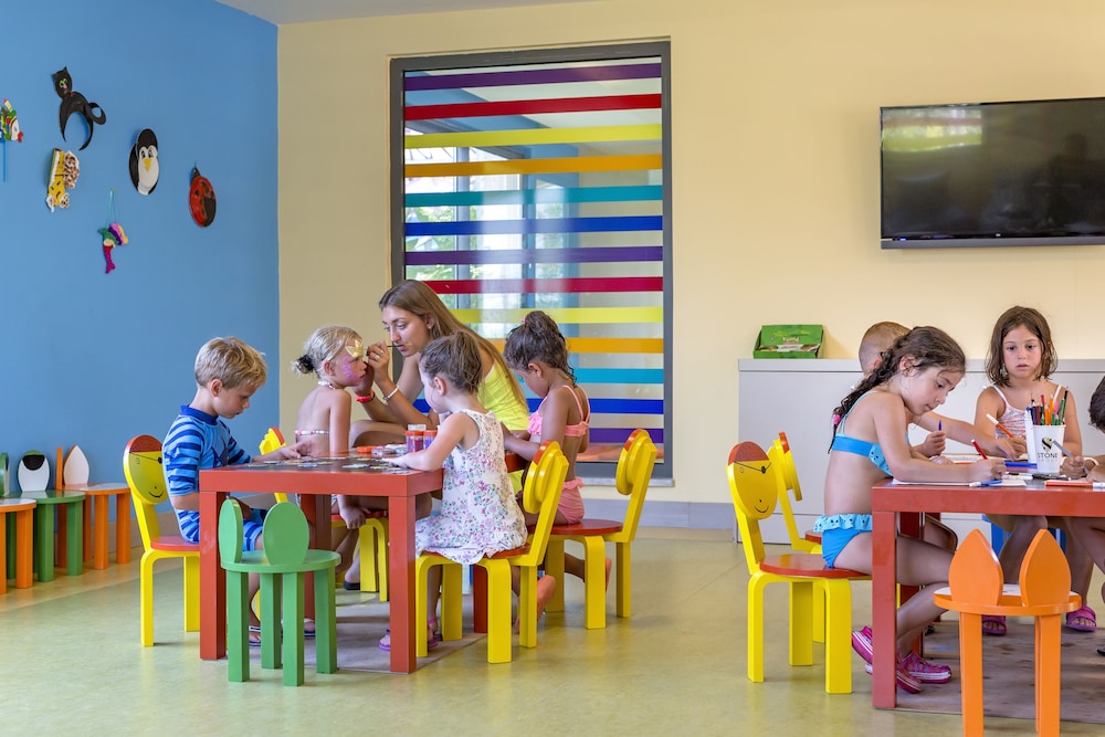 Childrens Play Area - Indoor