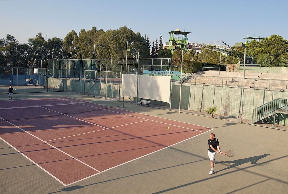 Tennis court