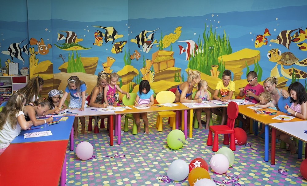 Children's play area - indoor