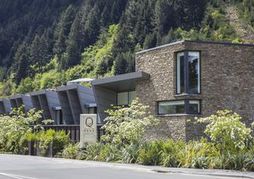 Queenstown Park Boutique Hotel