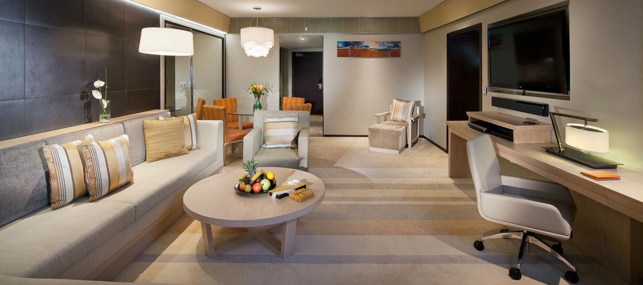 Beachcomber Suite Living Room