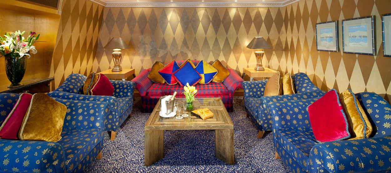 Royal Ocean Suite Lounge